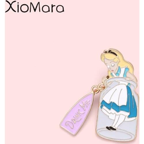 Mini Alice in the Bottle Enamel Pins 'Drink Me' Fairy Tale Brooches Lapel Badges Wholesale Pin Fashion Jewelry Gifts for Friends
