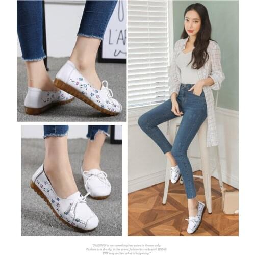 Womens shoes Spring new leather mother shoes flower print casual soft sole single shoes shallow round head flat sole shoefu