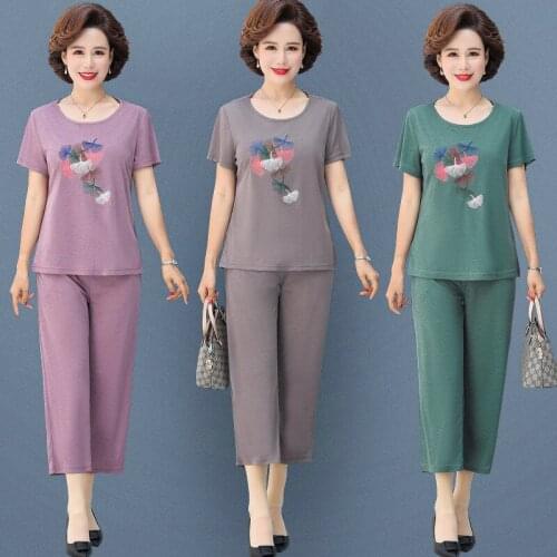 2021 New Set Summer Middle Aged Womens Fashion Short Sleeve T-shirt Tops and Pants Suits Large Size Loose Two Piece Set L459