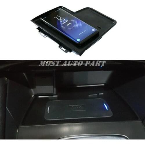 10W Interior Car Wireless Charger Phone Fast Charging Pad For Mazda 6 ATENZA 2016-2019 LHD The Phone With QI Wireless Charging