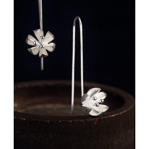 Japanese Korean Temperament Temperament, Ladies' Silver Flowers, Ear, Thread, Tremella, Earrings, Earrings Wholesale