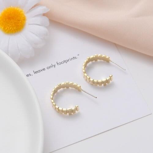 Fashion C-Shaped Copper Plated Real Gold Earrings For Women New Simple Metal Prevent Allergy 2020 Stud Jewelry Wholesale
