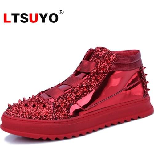 Mens high-top sneakers with rhinestones and rivets for autumn and winter, mens thick-soled casual mid-bang boots