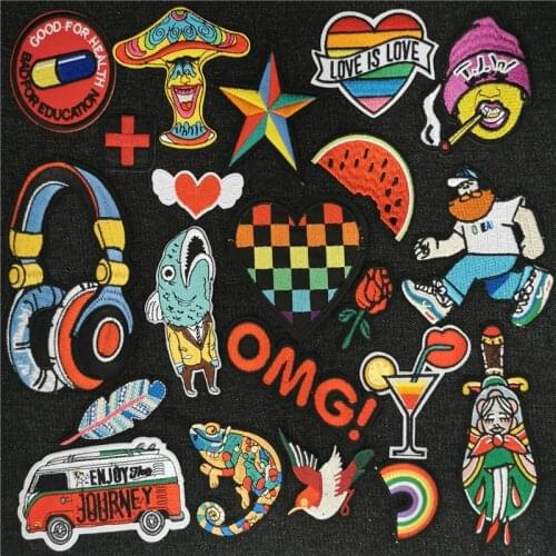 Cartoon Anime Patches For Clothes Cute Patch Iron On Embroidered on Kid Clothing Appliques Stickers T-shirt