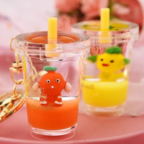 Fashion Quicksand Milk Tea Cup Keychain Cartoon Flower Floating Fruit Keyring Charm Acrylic Car Bag Key Chains Gitfs for Women