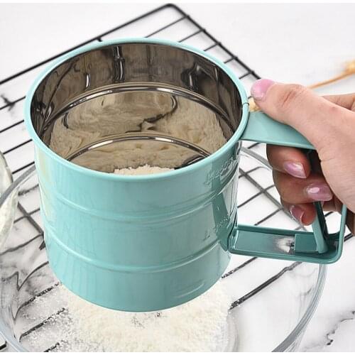 1pcs Handheld Flour Sieve Home Kitchen Flour Icing Sugar Strainer Cup Stainless Steel Mesh Sieve Flour Strainer