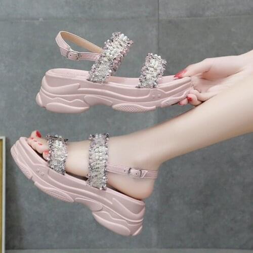 Pearl word belt sandals 2020 summer new style platform platform fashion high heel womens casual flat-heel student shoes