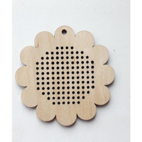 Souarts Beige Wood Flower Shape Circle Blanks Pendant for Counted Cross Stitch Kit 80mmx80mm Pack of 20pcs