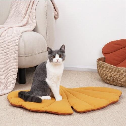 Leaf Shape Soft Dog Bed Mat Soft Crate Pad, Machine Washable Mattress for Large Medium Small Dogs and Cats Kennel Pad