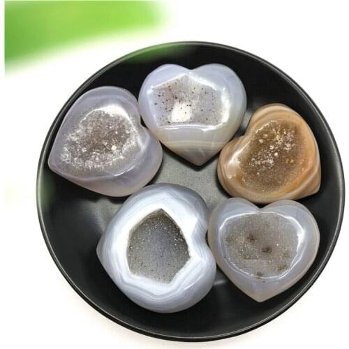 1pc Natural Agate Geode Quartz Crystal Carved Heart-Shaped Healing Crystal Geode Heart Natural Stones and Minerals