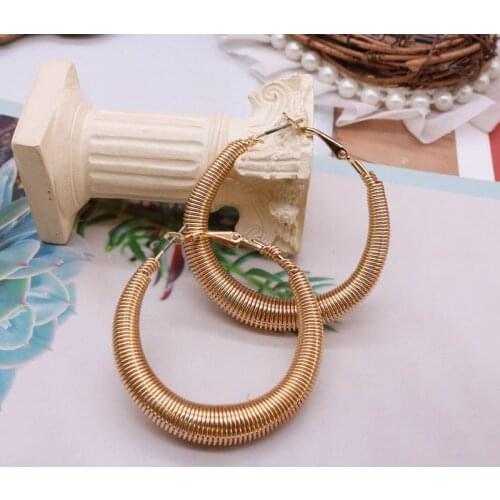 Fashionable Round Clip-on Earrings Spring Metal Big Stylishly Jewelry For Women Female