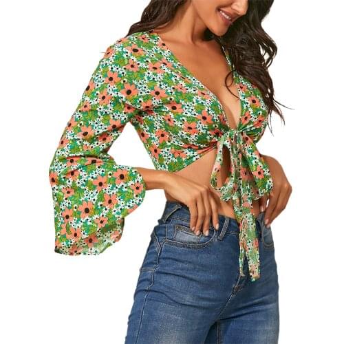 Women Casual Crop Tops, Green Floral Printed Pattern Long Flared Sleeves Deep V-neck Tops