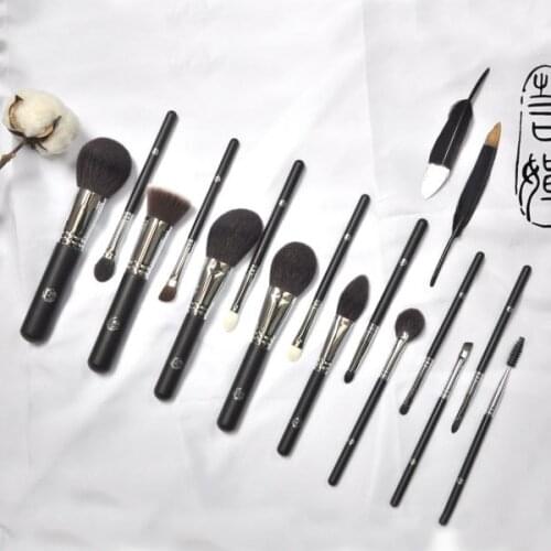 Professional Handmade Make Up Brush Kit Face Powder Blush Eye Shadow Brush Soft Saikoho Goat Hair Horse Hair Makeup Brushes Set