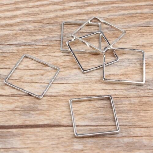 Wholesale DIY Jewelry Findings 100PCs Metal Alloy Sqaure Charm Pendant Fit Vintage Jewelry Bracelet Necklace Keyring Decoration