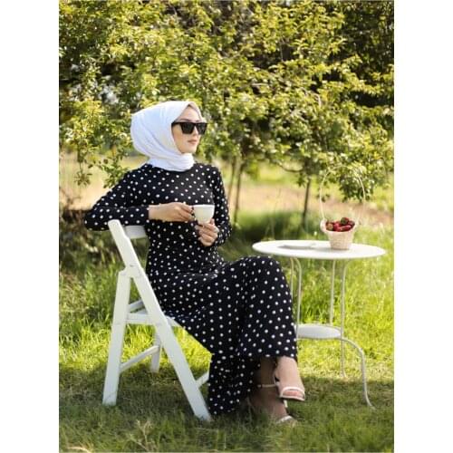 Women Black Polka Dot Dress Muslim Wear Hijab