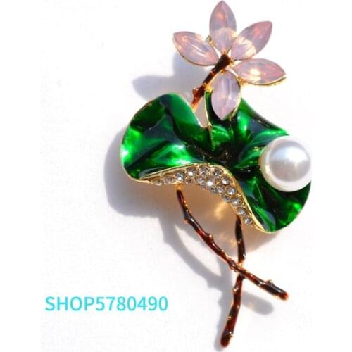 Crystal Flower brooches Lotus Enameled pins Rhinestone Brooches for Women Garments Lady Gifts Elegant Pearl Pin Fashion Jewelry