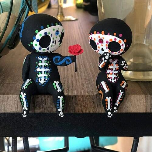 Cute Skull Couple Statue Home Garden Sculpture Cartoon Skeleton Kid Figurine Resin Art Decorations for Outdoor Garden Decor