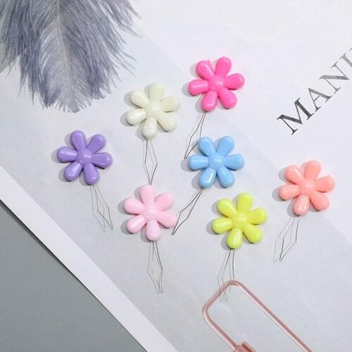 10Pcs/Lot Random Color Flower Needle Threader Bevice Elderly Easy Sewing Device Sew Guide Tool DIY Garment Needlework Accessory