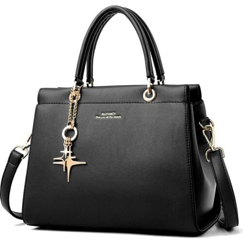 Caual Travelling Handbag for Women New 5 Color Fashion Star Pendant Women Shoulder Bag Designer Luxury Bag Large Capacity