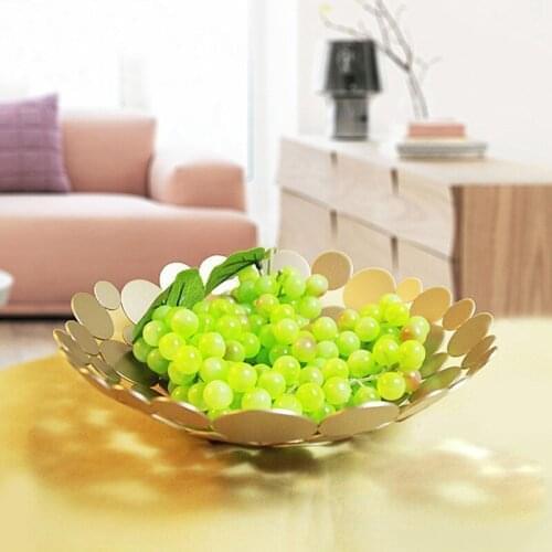 Living room luxury home living room coffee table decoration/creative plate hollow round slice fruit plate