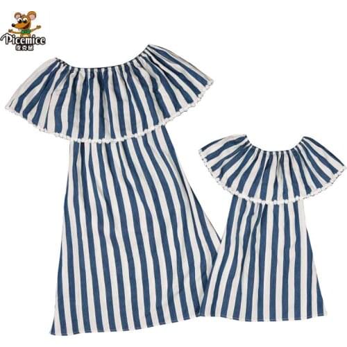 Family Look Mother And Daughter Matching Outfits Dress 2020 Summer Lace Women Sleeveless Girl Dress Family Clothes