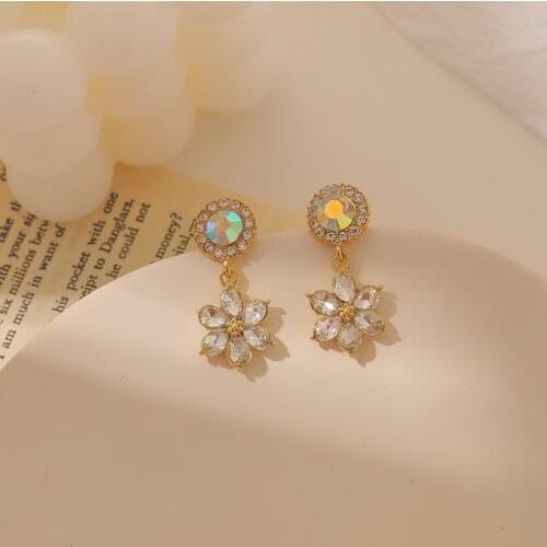 Flower Stud Earrings Sparking Crystal Rhinestone Round Floral Exquisite Student Girlfriend Jewelry Accessories