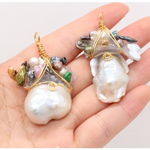 Irregular Winding Pearl Romantic Bouquet Pendant Fashion Popular Necklace Sweater Chain Exquisite Birthday Anniversary Gift