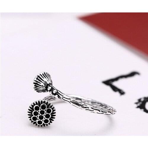 Charming Lotus Flower Finger Ring for Women Vintage Boho Knuckle Party Rings Punk Jewelry Gifts for Girls