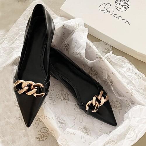 QUTAA 2021 Pointed Toe Low Heel Shallow Women Shoes Spring Autumn Genuine Leather Metal Decoration Ladies Pumps Size 34-40