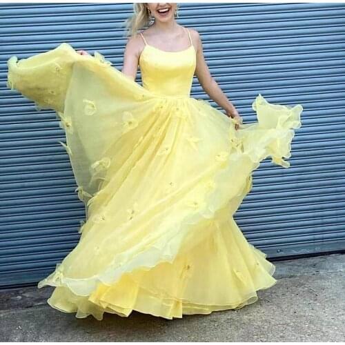 Vkbridal Elegant Halter Long Spaghetti Straps Tulle Prom Dresses A-Line Yellow Party Dresses Criss Cross Formal Evening Gowns