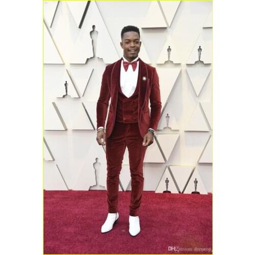 2019 Latest Coat Pant Designs Red Velvet Prom Men Suits Groom Jacket Red Carpet Wedding Tuxedo Costume(Jacket+Vest+Pants+Bowtie)
