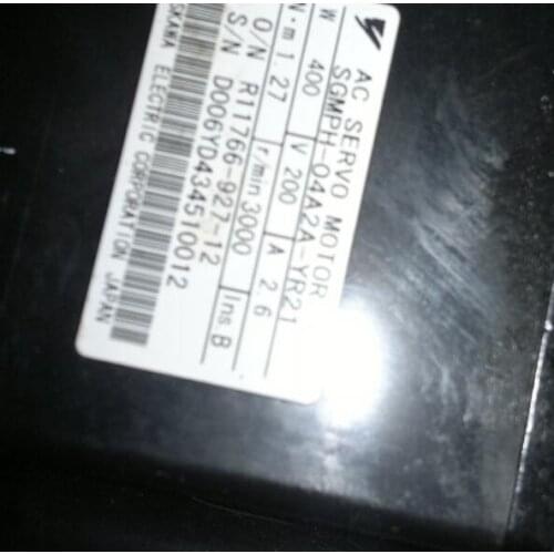 SGMPH-04A2A-YR21 SERVO MOTOR , used in good condition . 80% appearance new , good working , free shipping