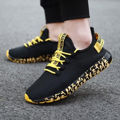 Fashion Sneakers Men Running Shoes Vulcanized Shoes Air Mesh Men Trainers Super Light Weight Walking Shoes Lace-up Men Sneakers
