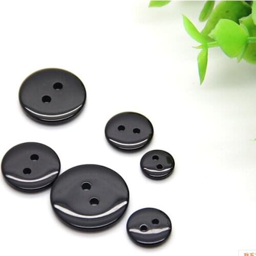 100pcs Scrapbook Scrapbooking Sewing Accessories Products Black Bread Resin Buttons For Baby Clothing Pad2-holes Button