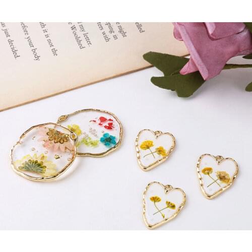 2pcs Fashion Elegant Dangle Drop Earrings Gold Foil Dried Flower Transparent Round Love Geometry Earring DIY Jewelry Material