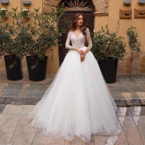 V-neck Applique Lace Long Sleeve Wedding Dress With Crystal Sashes Tulle A-line Illusion Back Sexy Bride Dress