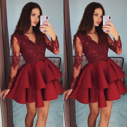 Burgundy Long Sleeve V-Neck Homecoming Dresses 2021 A-Line Lace Appliques Tiered Ruffles Above Knee Mini Party Prom Gown