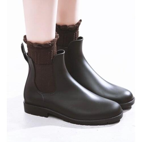 Womens Rainboots Fashion Black Chelsea Boots Slip-on PVC Waterproof Ankle Boots bota feminina plus size Lady Shoes 35-43