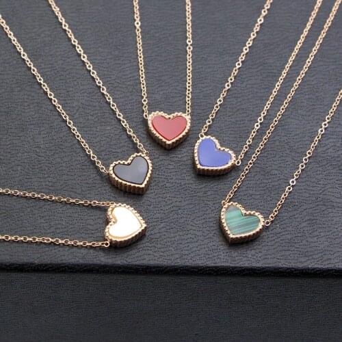 Martick Hot Selling Classic Style Woman Heart Necklace Rose Gold Necklace Heart For Woman Red/Green/Blue/Black Color Jewelry P5