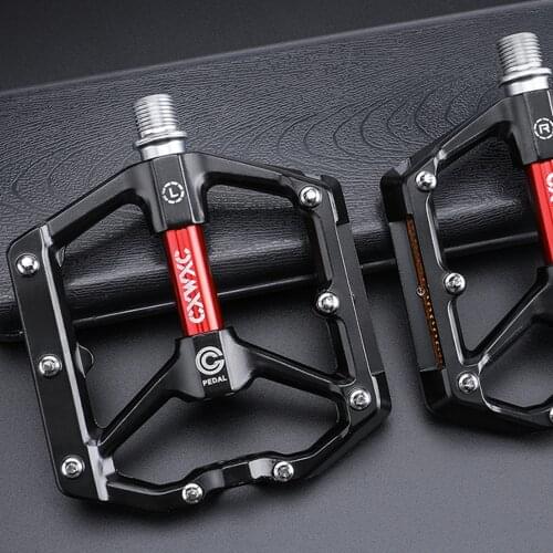 Aluminium Alloy Wide Flat Mountain Road Cycling Bicycle Bike Pedal 4 Sealed Bearings with Removable Antiskid Cleats Bicycle Part