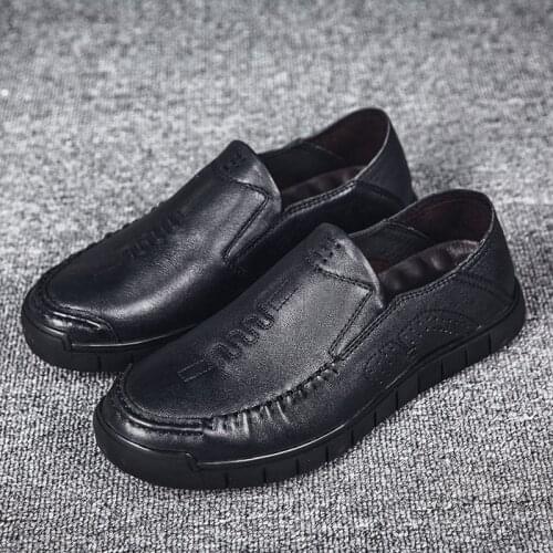Mens Business Casual Shoes 2021 New Male Driving Loafer Shoes Breathable Mens Sneaker Genuine Leather Handmade Mens Loafers