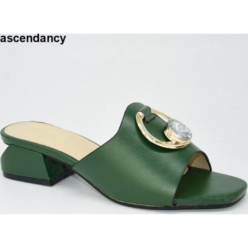 Latest Design African Women Shoes Decorated with Rhinestone Nigerian Party Shoes Elgant Women Pumps Plus Size African Style Shoe