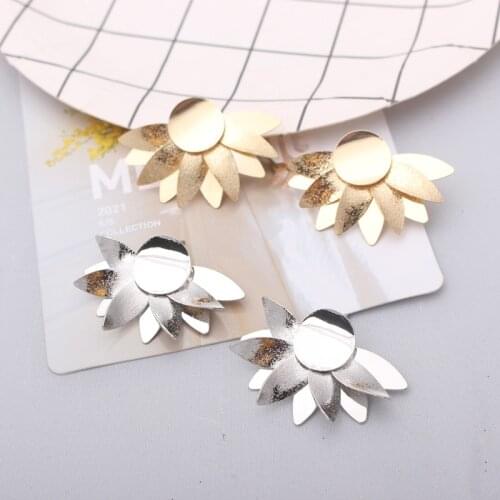 European And American Style Fashion Personality Metal Sun Petal Earrings Female 2021 New Exaggerated Simplicity Pendientes