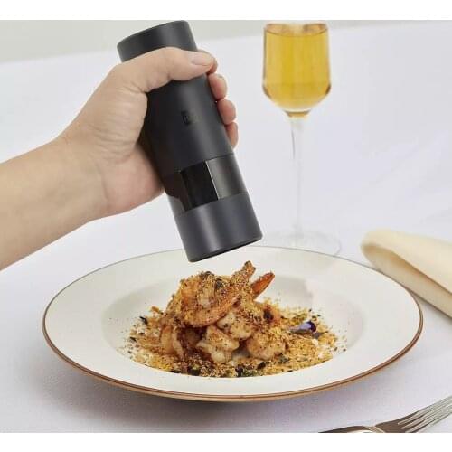 Household Kitchen Electric Grinder Black Pepper Grinding Machine Sesame Pepper Coarse Salt Grinder Quick Grinding