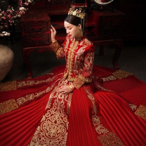 Chinese Style Bride Costume Oriental Women Embroidery Classic Mandarin Collar Cheongsam Wedding Dress