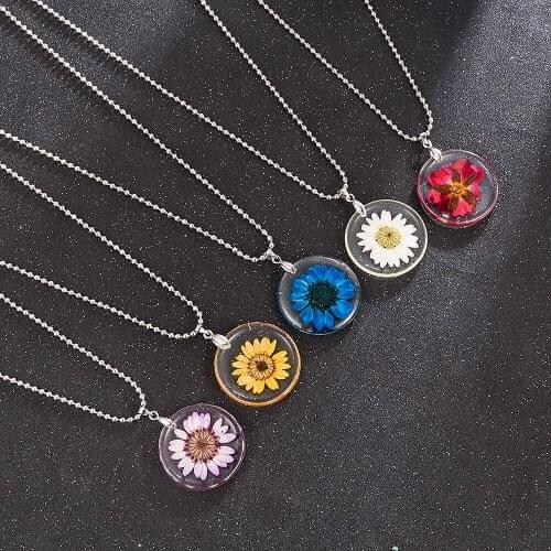 5 Color Fashion Women Girl Handmade Bohemia Chrysanthemum Transparent Resin Pendant Chain Necklace Jewelry
