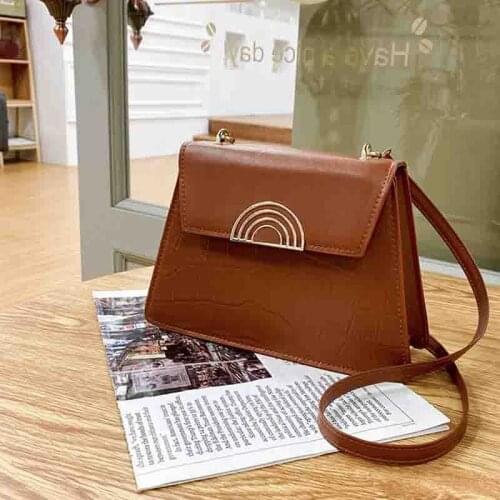 Fashion Stone Grain PU Leather Small Shoulder Bag Women Trapezoidal Flip Bag Girl Casual Female Crossbody Bags Adjustable Belt