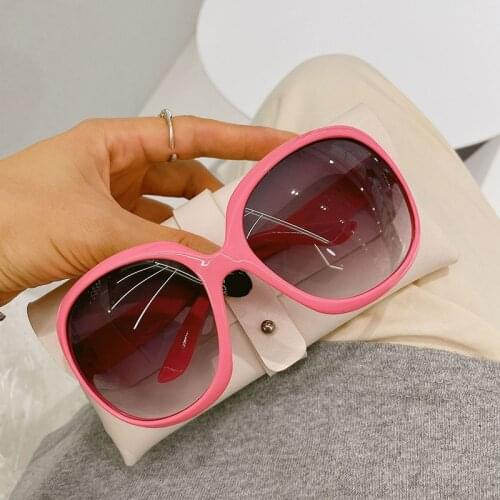 Trending Big Box Vintage Women Sunglasses Fashion Sun Protection Round Red Sun Glasses Luxury Designer Decorative UV400 Driving