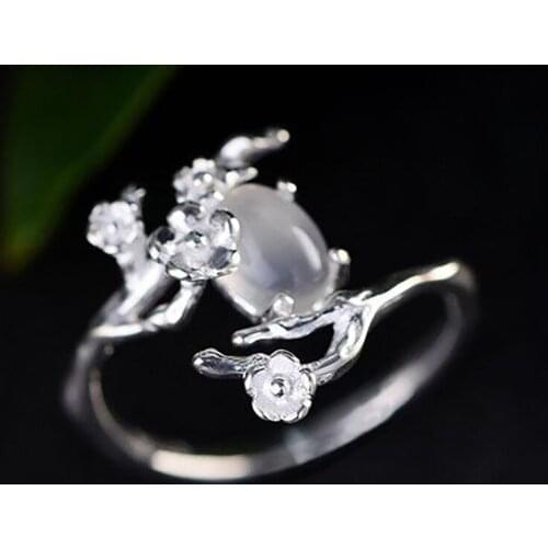 New Silver Original Design Inlaid Moonlight White Chalcedony Plum Opening Adjustable Womens Ring To Send A Friend Gift