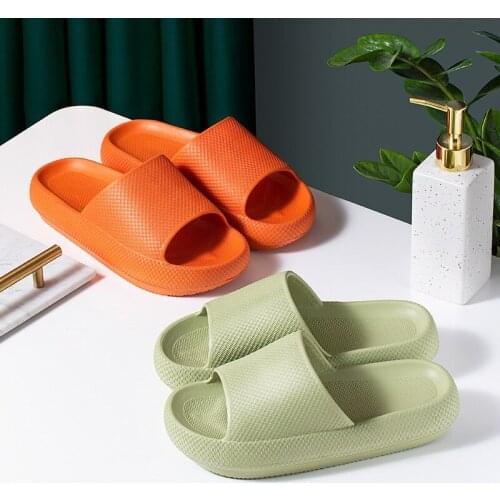 Summer Couple Fashion Thick Bottom Slippers Women/Men Home Bathroom Flip Flops House Non-Slip Sandals Ladies Bathe Flat Slides
